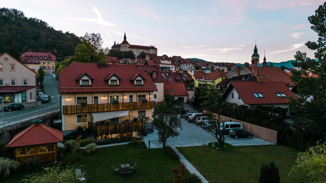 Hotel Zamorc Шкоф'я-Лока Екстер'єр фото