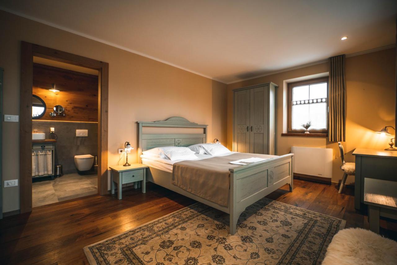 Hotel Zamorc Шкоф'я-Лока Екстер'єр фото