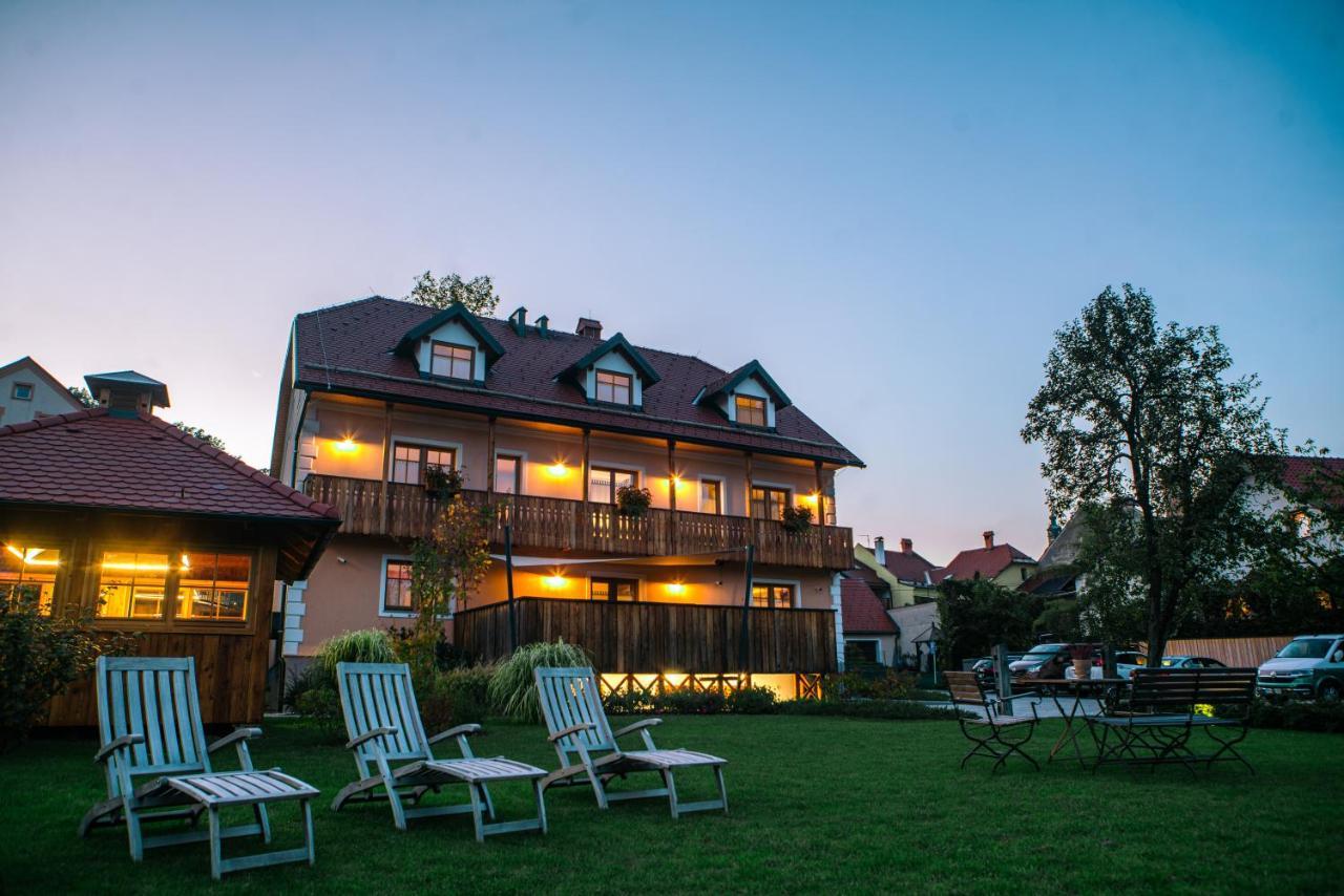 Hotel Zamorc Шкоф'я-Лока Екстер'єр фото